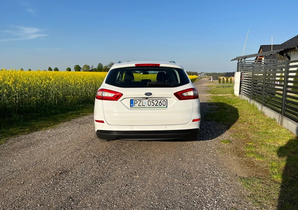 Ford Mondeo cena 51000 przebieg: 190000, rok produkcji 2016 z Złotów małe 326